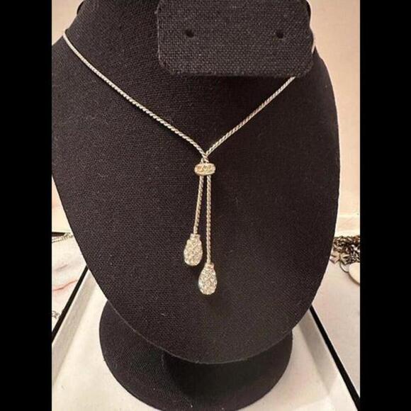 Jewelry - Embrace Elegance with a Tear Drop Necklace!